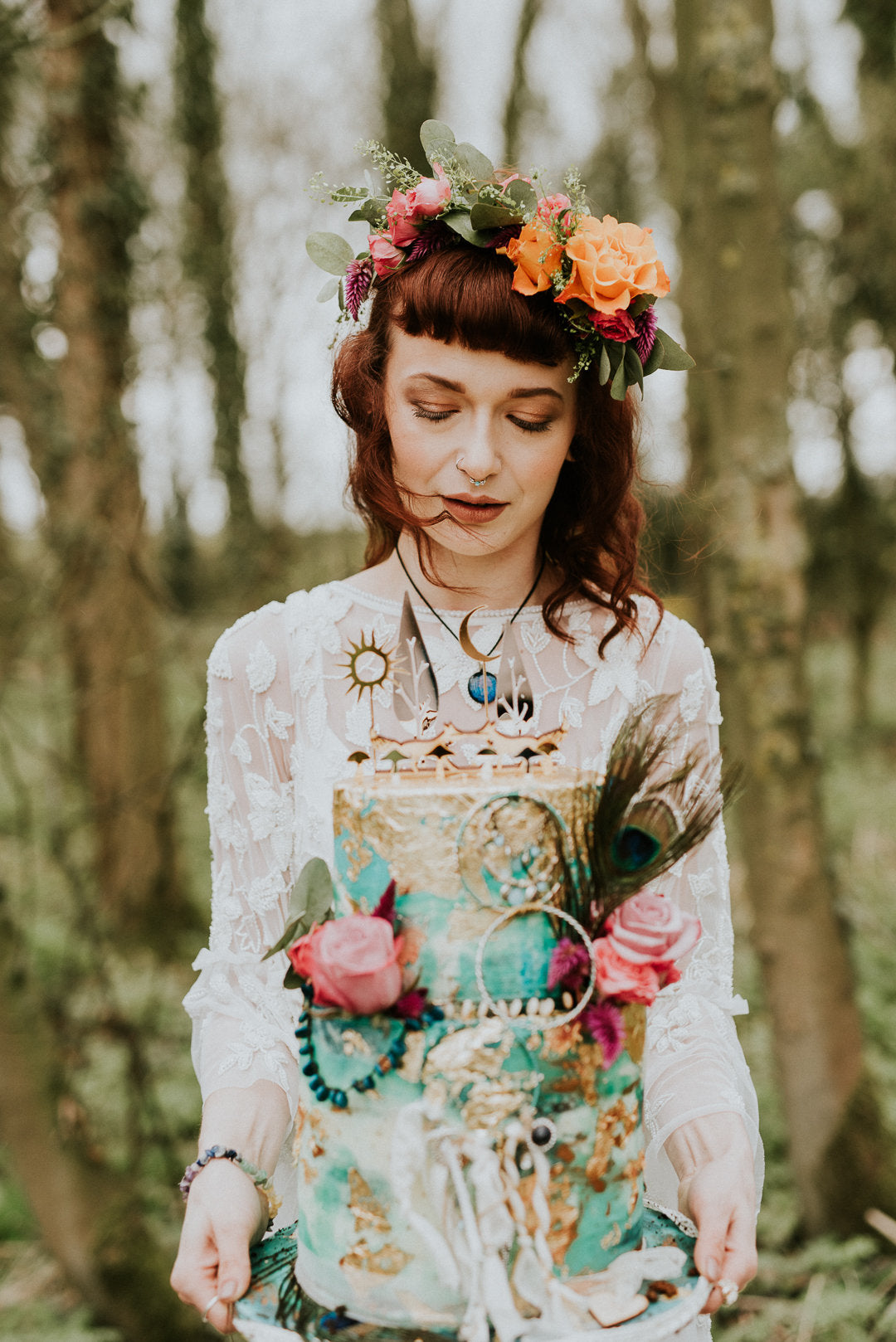 Woodland wedding cake topper with foxes and acrylic woodland plants on wedding cake 
